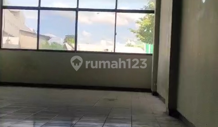 Ruko di Sewakan Murah Cocok untuk Gudang Jl. H Nawi , Strategis