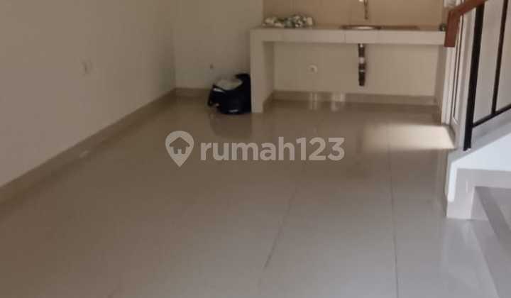 Disewakan Rumah Cluster Tesla Gading Serpong 2