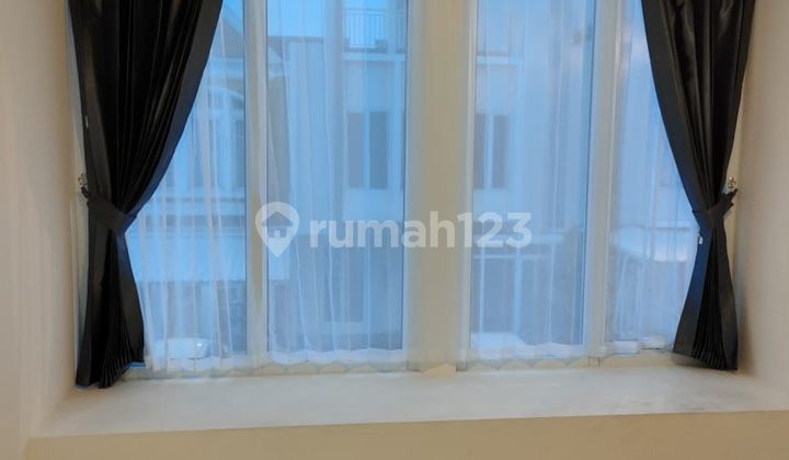 2.5 Story House in Boston Gading Serpong