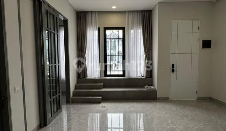Disewakan Rumah Brand New Cluster Greenwich Bsd