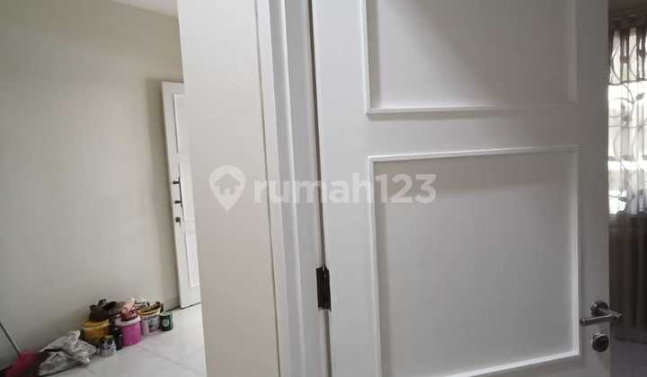Disewakan Rumah Di Flourite Gading Serpong 2