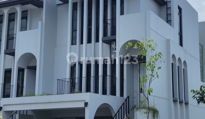 For Sale House In Greenwich Park Bsd