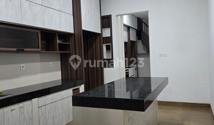 For Sale House In Mozia Bsd 2