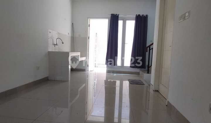 Disewakan Rumah Cluster Dibelakang Mal Sms 2