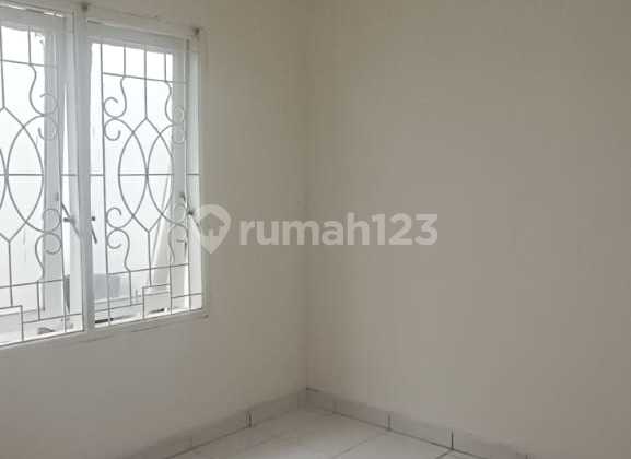 Disewakan Rumah Cluster Jasmine Gading Serpong 2