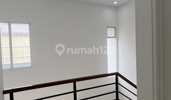 For Sale Second Hand House Topaz Cluster Phg Gading Serpong 2