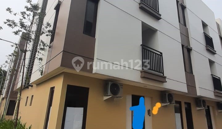 Dijual Cepat Rumah Kos Zena Share House Bsd