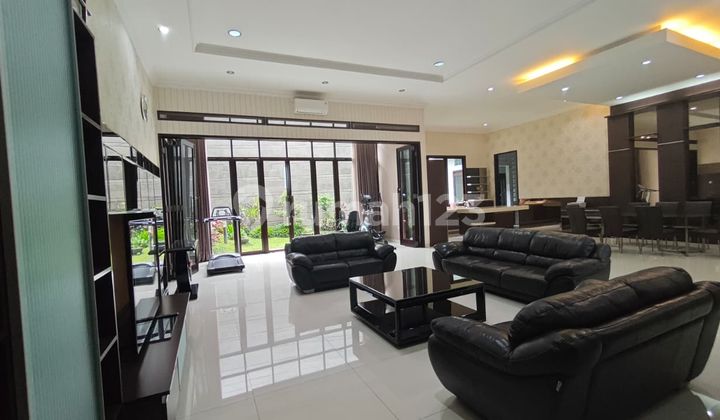 Ready-to-Occupy 2-Storey Luxury House with SHM, Comfortable on Jl Mekar Makmur 2