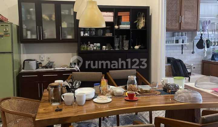 Active House and Cafe Good Ready to Live Yummy Strategic on Jl Golf Arcamanik Bandung