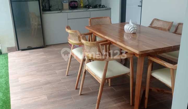 Rumah Hook 2 Lantai Furnish Siap Huni Cluster Flora Summarecon 2