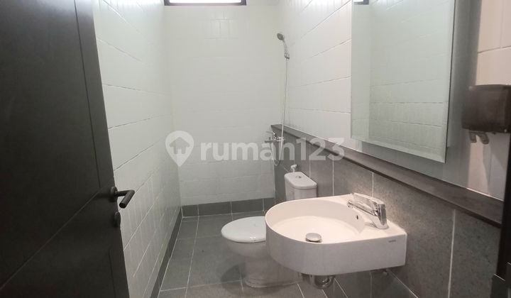 Rumah Kontrakan Bagus siap huni Flora Freya Premium, Summarecon  2