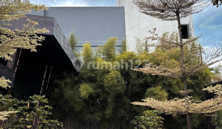 Ruang Usaha Hitung Tanah SHM Strategis Mainroad Sudirman, Bandung