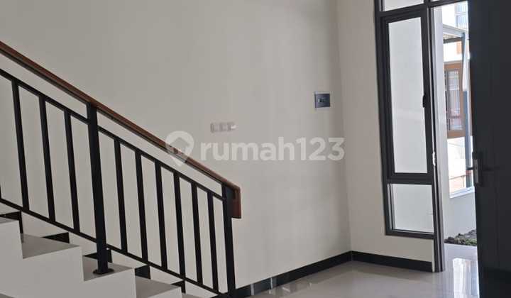 Rumah Kontrakan Bagus Unfurnished SHM Taman Kopo Indah, Bandung 1