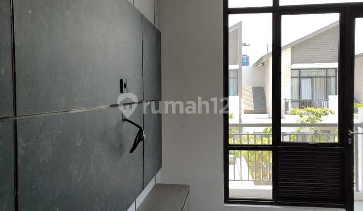 Rumah Bagus Semi Furnish SHM di Cluster Fashagriya, Podomoro Park 2