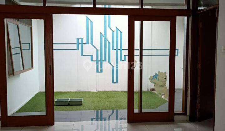 Rumah Kontrakan Bagus Unfurnished SHM Komplek SInggasana Pradana 1