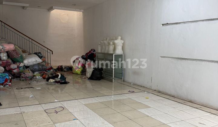 Ready-to-Occupy Strategic and Comfortable 2.5-Story Ruko in Mekarwangi, Bandung 2