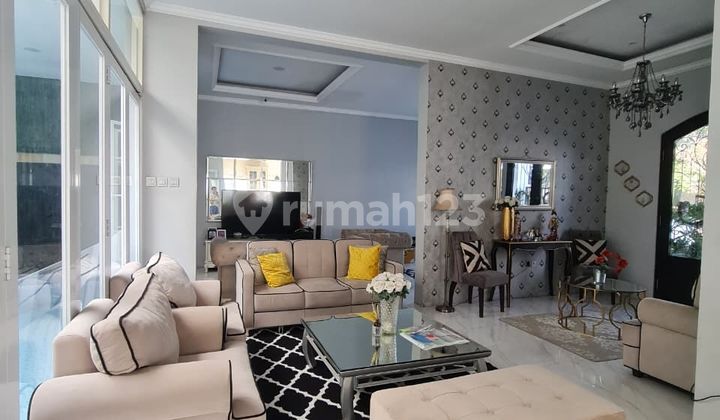 Rumah Mewah Bagus Semi Furnished SHM Sayap Jl Margacinta, Bandung