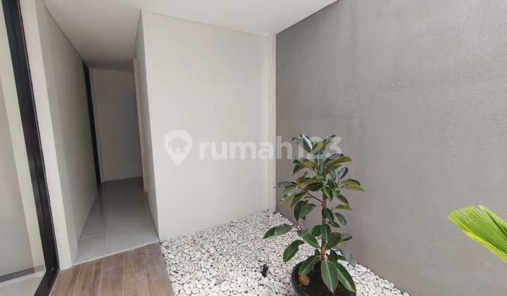 Rumah Luxury Mewah Murah 2 Lantai Nyaman SHM di Mayang Sunda, Kbp 2