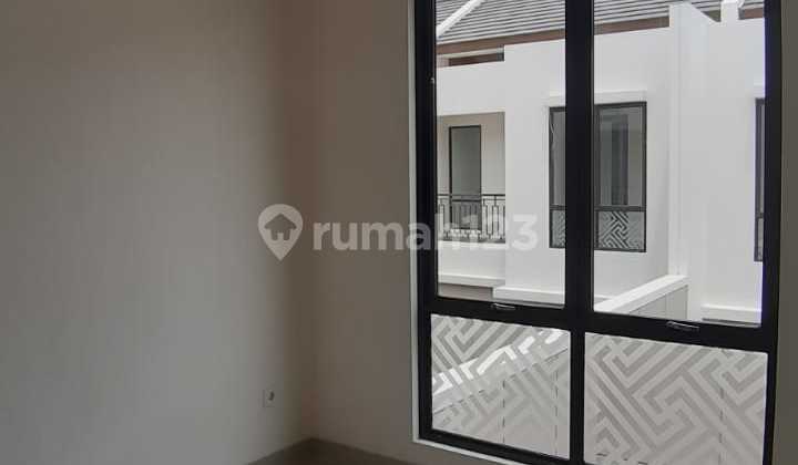 Siap Huni Rumah 2 Lantai SHM Bebas Banjir Podomoro Park Buah Batu 2