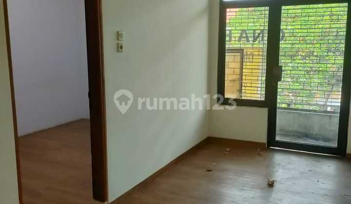 Rent 2-Story Shop Ready to Use Strategically Located in Taman Kopo Indah 2 2