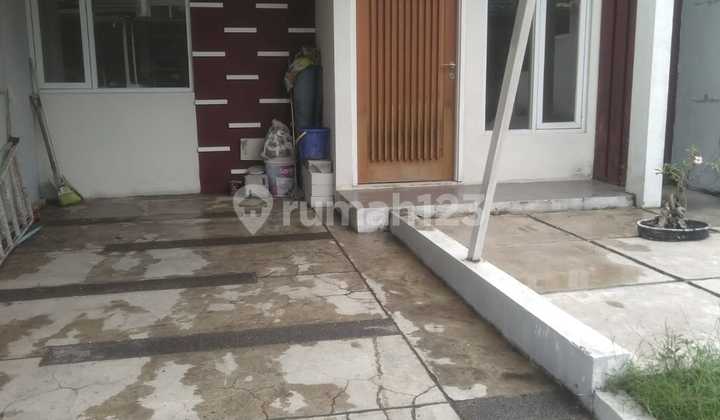 Dijual Rumah di daerah Antapani Kondisi Bagus 1