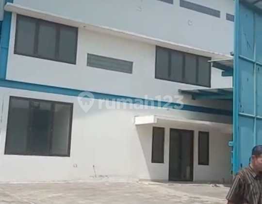 Dijual Gudang Blong Bersih + Kantor di Cibolerang