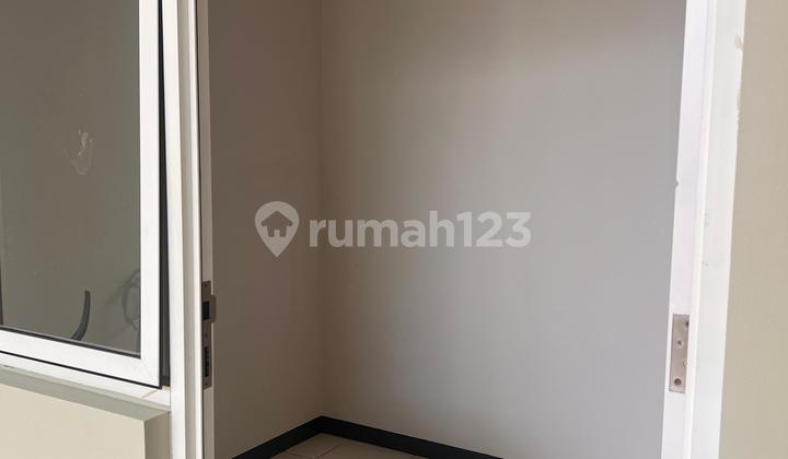 Di sewakan  Rumah Kota Baru Parahyangan  Cluster Naganingrum 