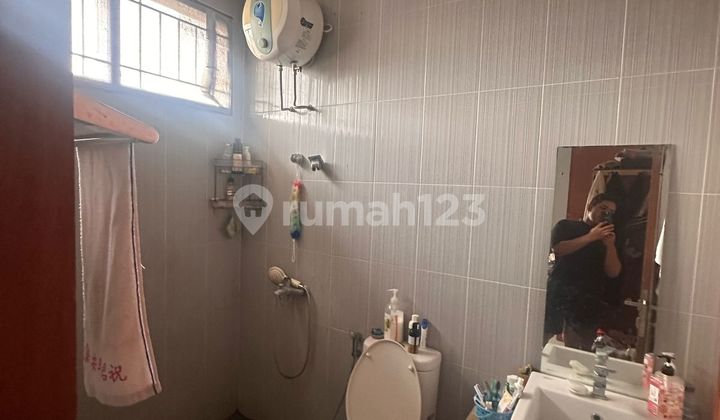 Dijual Rumah Di Perumahan Cherryfield Kondisi Bagus 2