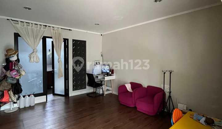 Dijual Rumah Summarecon Cluster Dayana