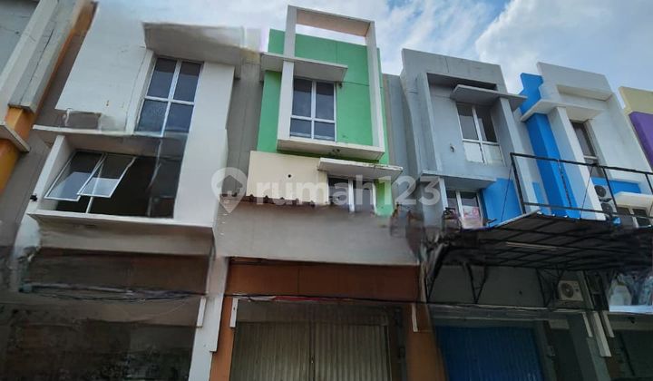 For Rent: Tropical Asia Shop House