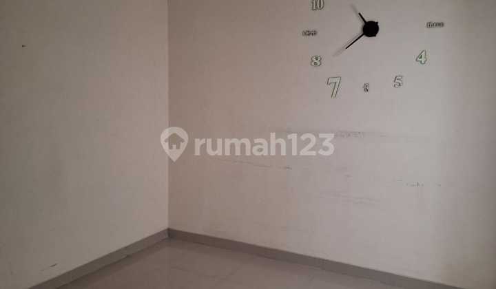 Dijual Rumah 2 lantai di cluster Victoria Metland Menteng Jakarta Timu 2