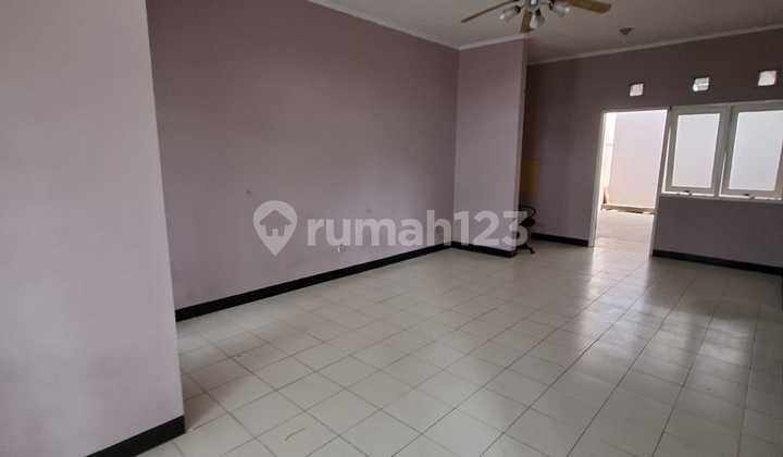 Disewakan Rumah Bagus Siap Huni Di Cluster Taman Sari Harapan Indah  2