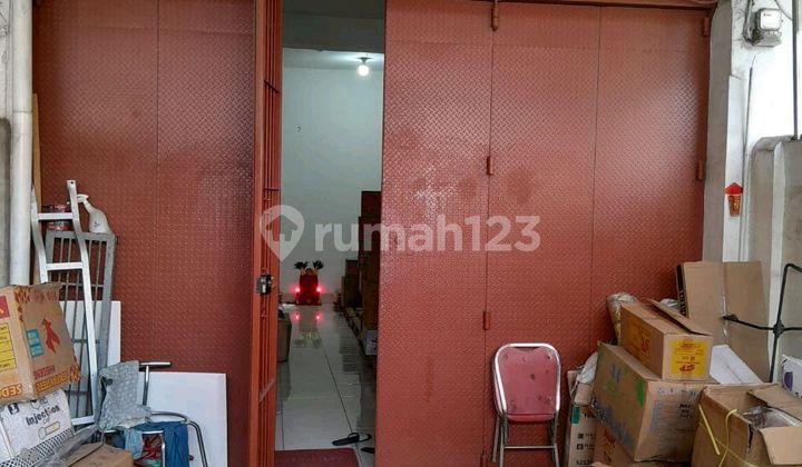 Ruko 2 Lantai Dekat Perkotaan Ruko 2 Lantai Dekat Perkotaan