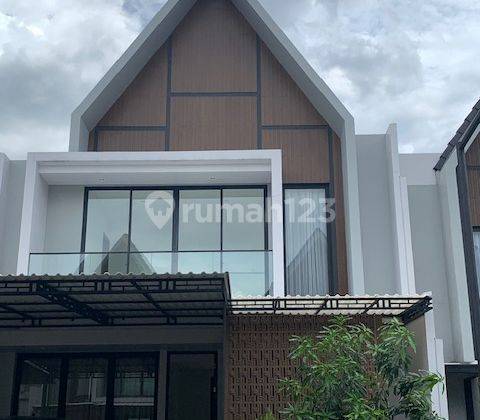 Rumah Siap Huni Lokasi Strategis di Pinewood Boulevard Utama, Cobanon Sukaraja, Sumarecon Bogor 1