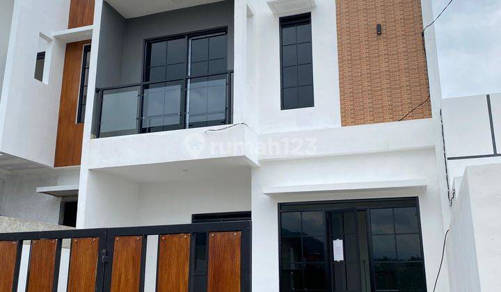 Rumah dekat Padasuka Bandung Timur 2 lantai Scandinavian 1