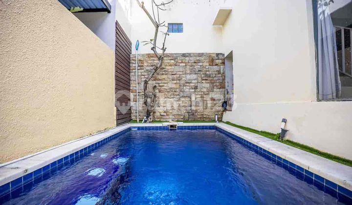 Dijual Rumah Lantai 2 Fully Furnished Strategis Di Jimbaran Bali 2