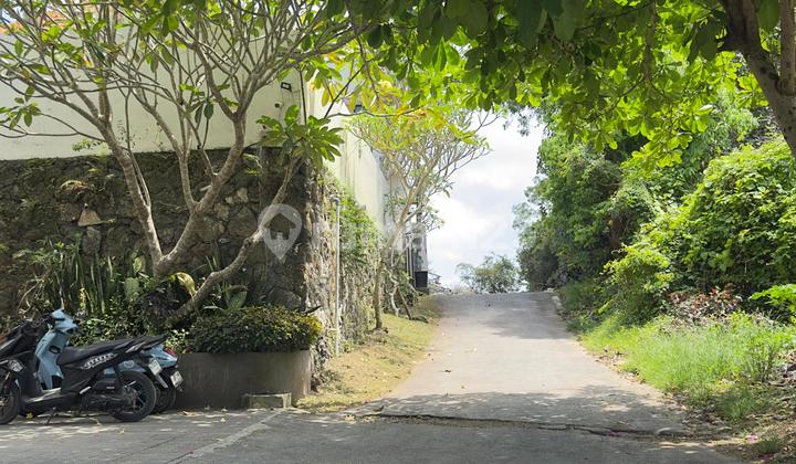 For Sale 1000m2 Land in Premium Area Near Villas in Ungasan