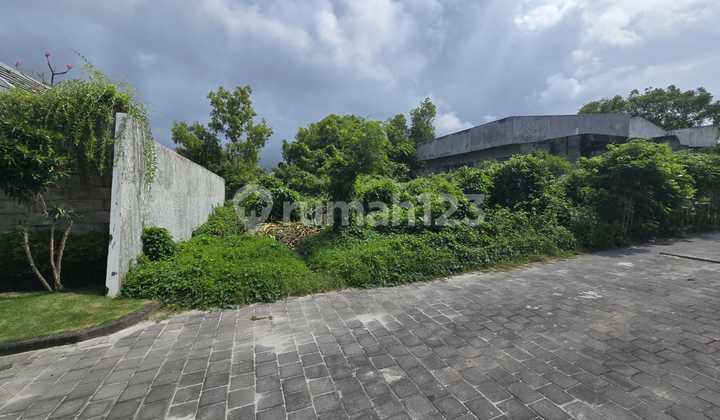 Dijual Tanah 338m2 Di Dalam Komplek Villa Ungasan Bali