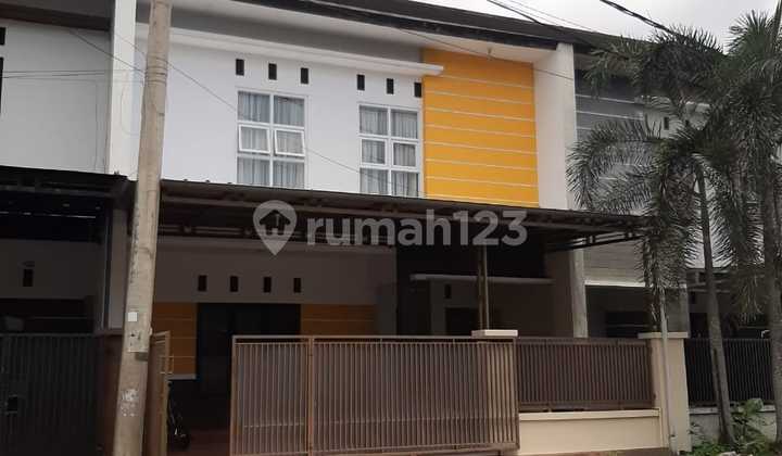 Rumah 2 Lantai Dekat Pusat Perbelanjaan Perum Terbesar Tasik