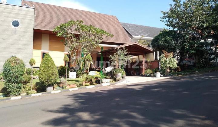 Rumah Mewah di Dago Pakar, 5 KT, Full Furnished, Dekat ITB