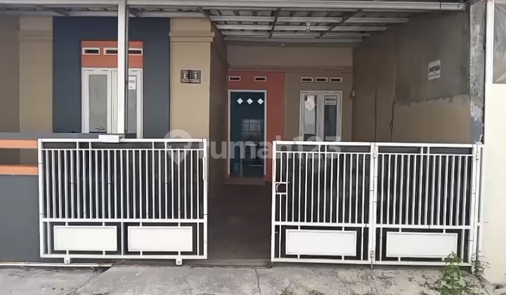 Ready-to-Occupy Minimalist House in a Safe Area of Tasik City 2