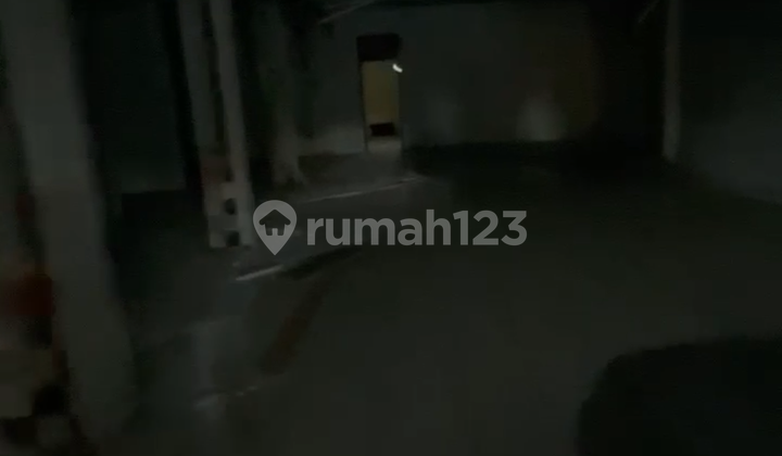 3-Story Shophouse Rental Near Unsil Suitable for Business 2