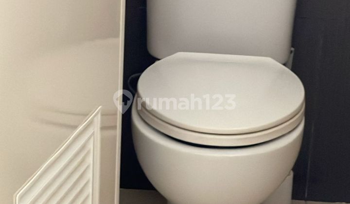 Disewakan! Rumah 2 lantai siap huni di Arcadia Village Gading Serpong 2