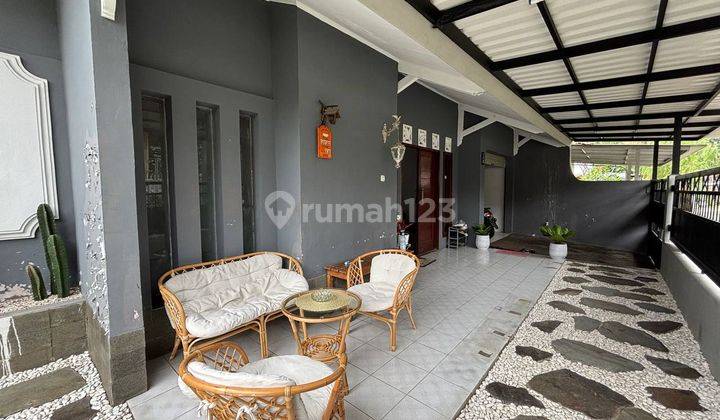 Rumah Minimalis 2 Lantai Dengan Taman di Cinere 1