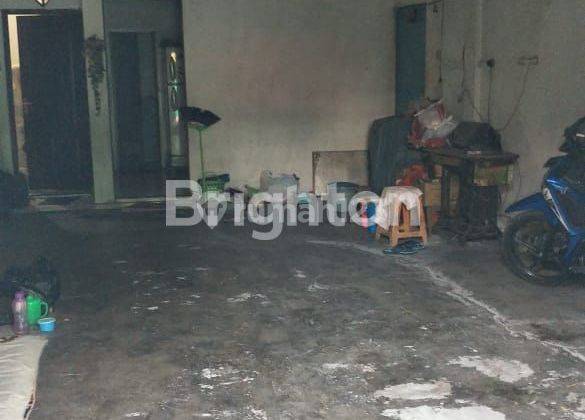 Rumah nol jalan raya Banyu Urip  1