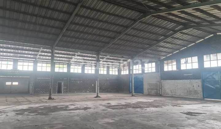 Warehouse for Rent in Pulo Gadung Industrial Estate Complex