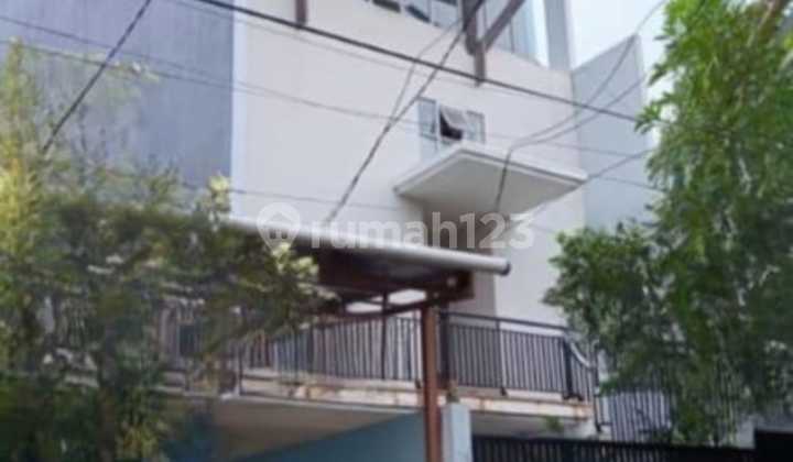 Dijual Rumah 3LT Di taman kedoya baru Jakarta Barat 1