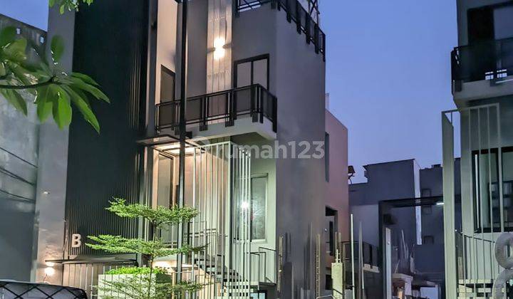 Rumah Mewah 3 Lantai Semi Furnished di Cipete Selatan Cilandak Jakarta 1