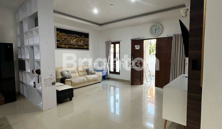 ruang keluarga royal garden residence, perumahan elit