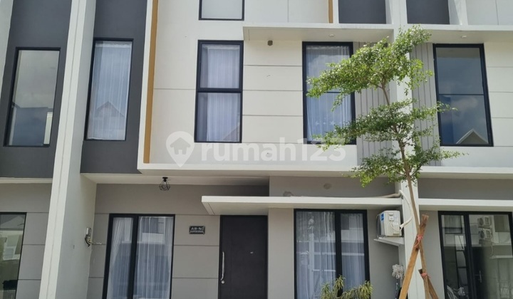 Disewakan Rumah Di Eastern Park Surabaya